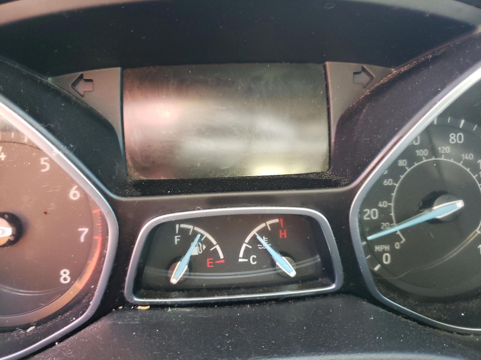 Photo 8 from auction – 2015 FORD FOCUS SE with VIN 1FADP3F23FL240342