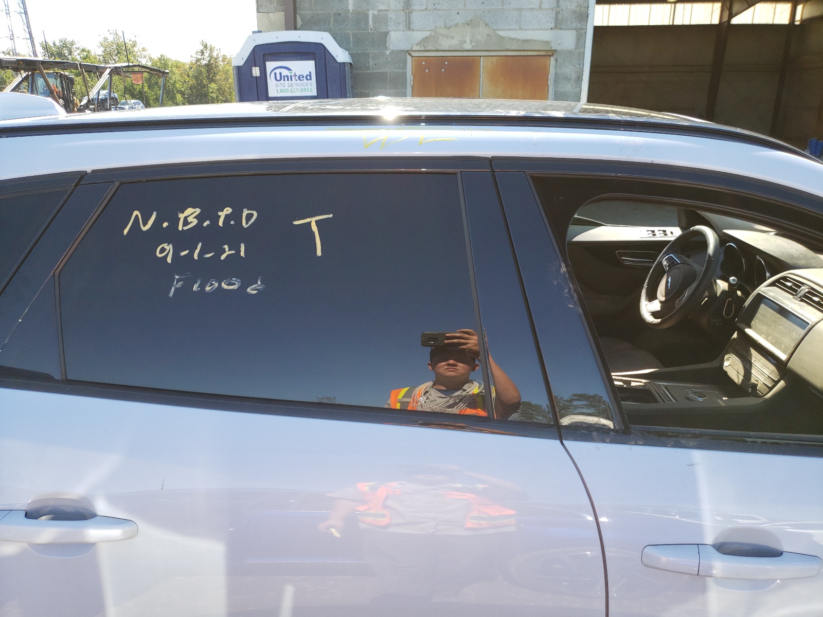 Photo 9 from auction – 2019 JAGUAR F-PACE PRE with VIN SADCJ2FX3KA361931