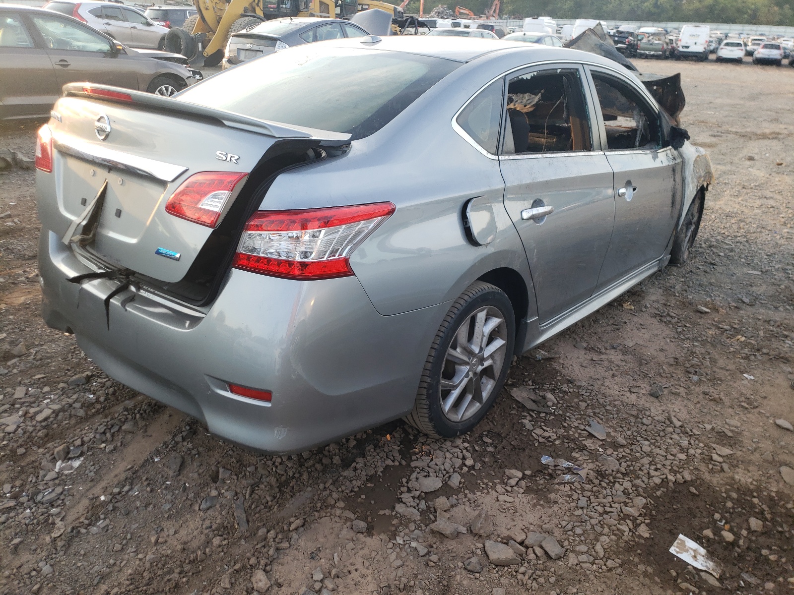 Photo 4 from auction – 2013 NISSAN SENTRA S with VIN 3N1AB7AP2DL751843