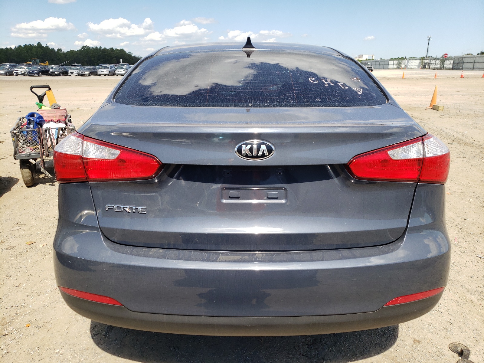 Photo 9 from auction – 2016 KIA FORTE LX with VIN KNAFK4A6XG5570922