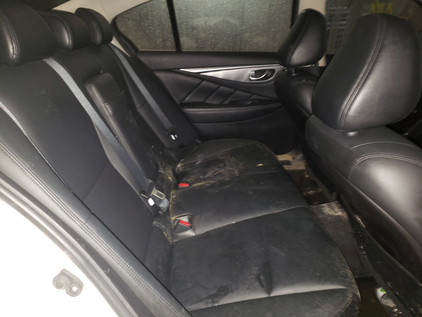 Photo 6 from auction – 2015 INFINITI Q50 BASE with VIN JN1BV7AR0FM418045