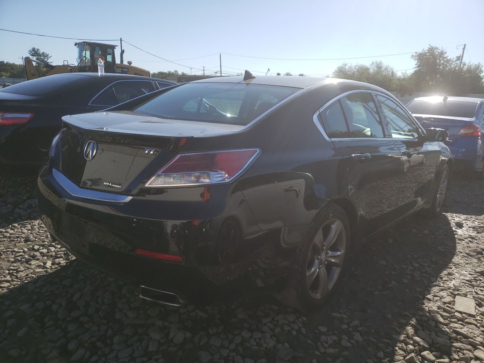 Photo 4 from auction – 2013 ACURA TL TECH with VIN 19UUA9F56DA001550