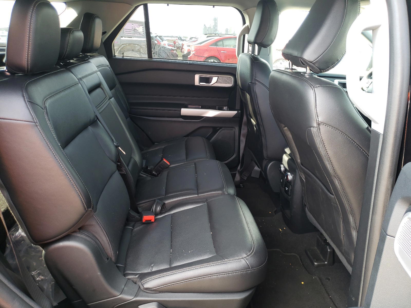 Photo 6 from auction – 2021 FORD EXPLORER L with VIN 1FMSK8FH5MGB45932