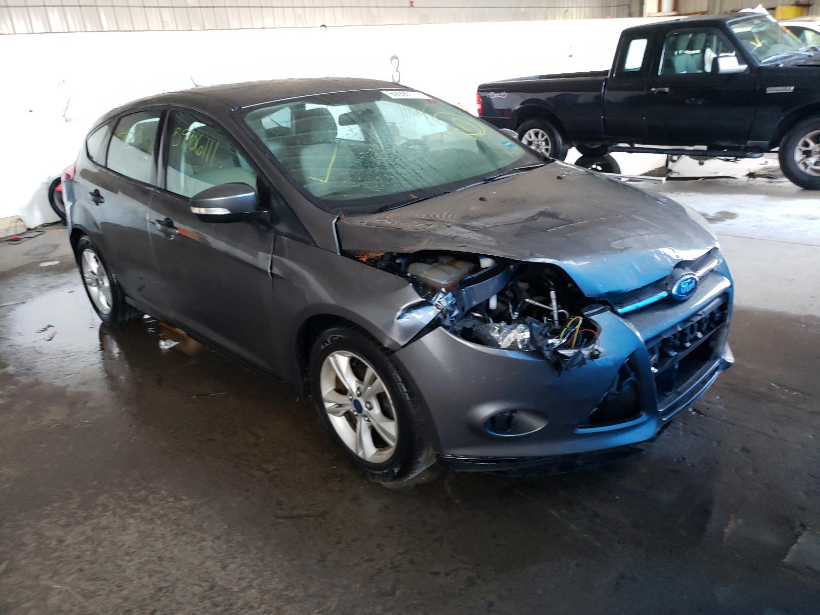 FORD FOCUS SE 2014 with VIN 1FADP3K29EL395286 - Photo from auction