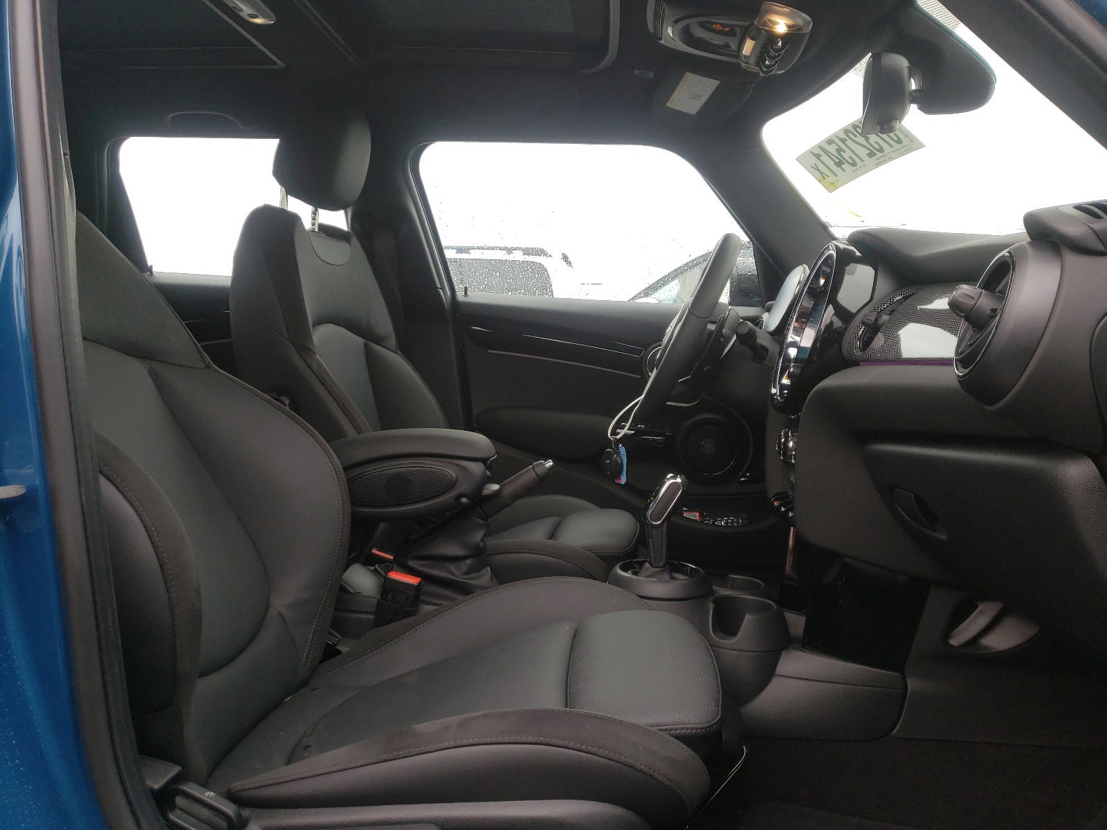 Photo 5 from auction – 2022 MINI COOPER S with VIN WMW53DK03N2P58165