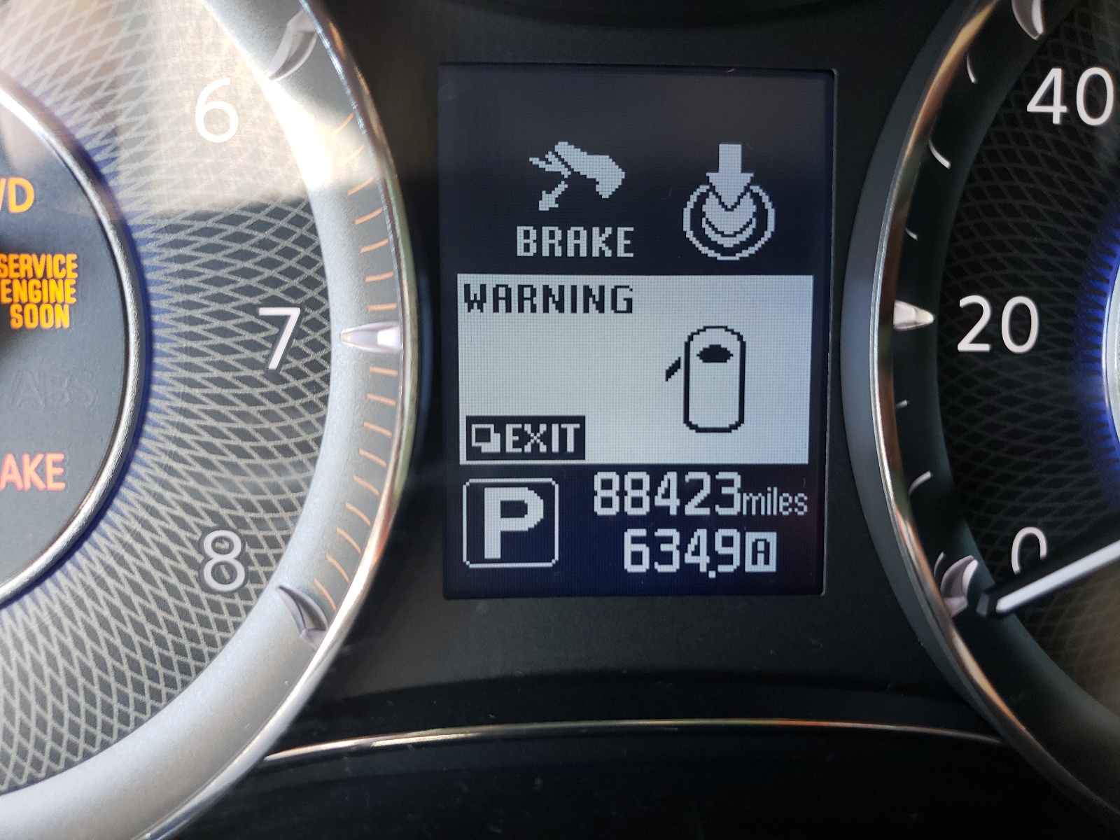 Photo 8 from auction – 2014 INFINITI QX80 with VIN JN8AZ2NE1E9062525