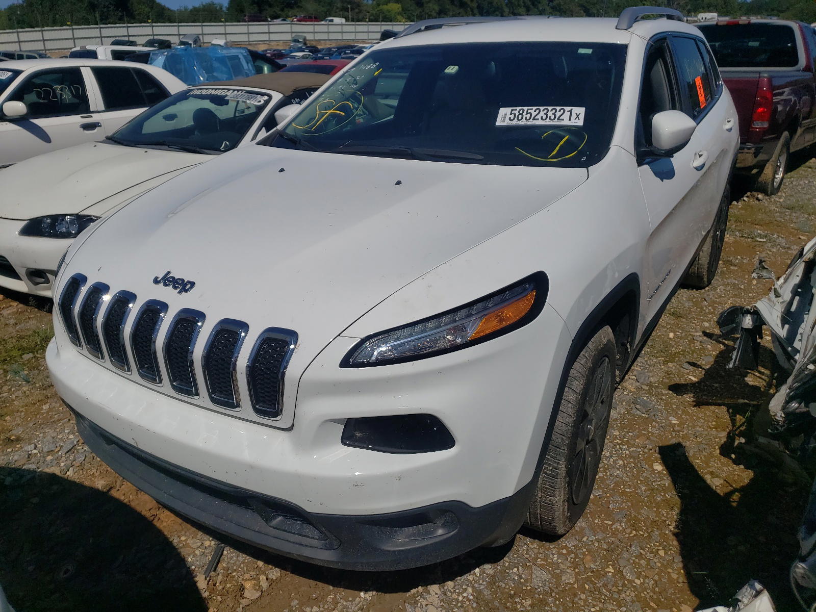 Photo 2 from auction – 2018 JEEP CHEROKEE L with VIN 1C4PJLCB5JD604969