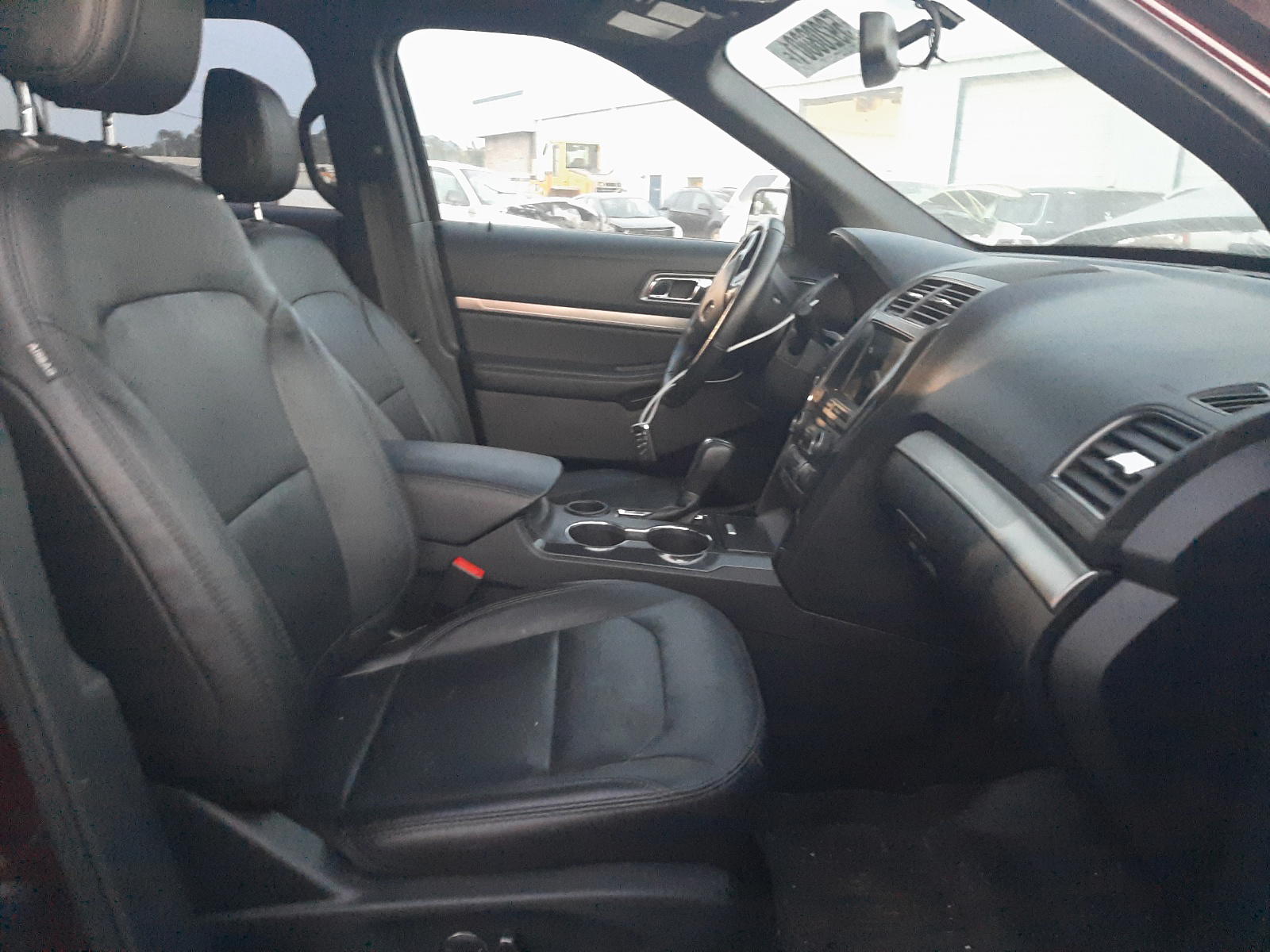 Photo 5 from auction – 2018 FORD EXPLORER X with VIN 1FM5K7DH1JGA78574