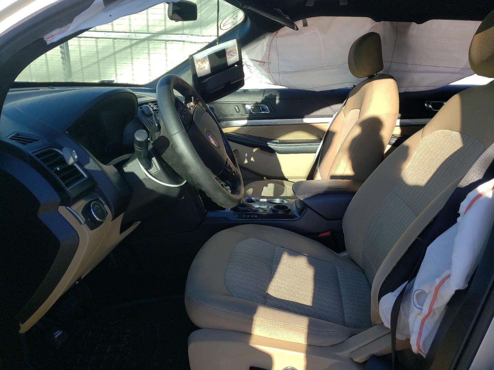Photo 5 from auction – 2017 FORD EXPLORER with VIN 1FM5K7B81HGE07884