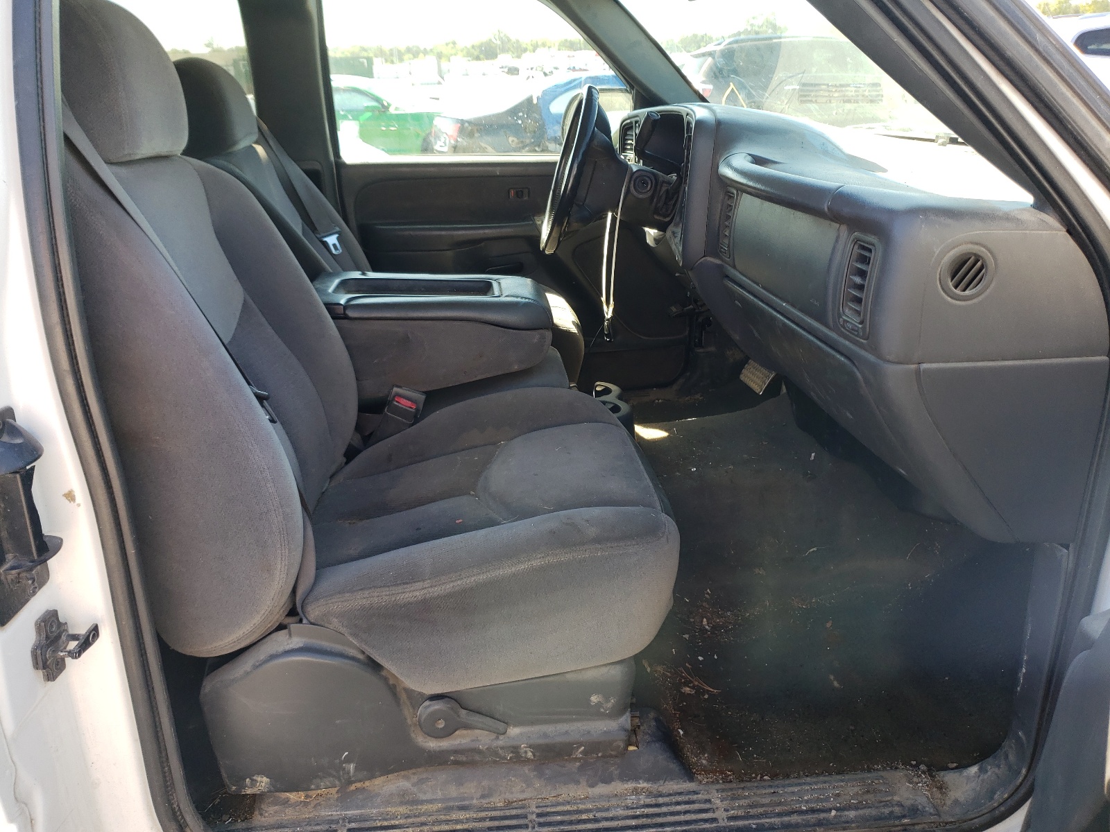Photo 5 from auction – 2003 GMC NEW SIERRA with VIN 1GTEK19T13E380377