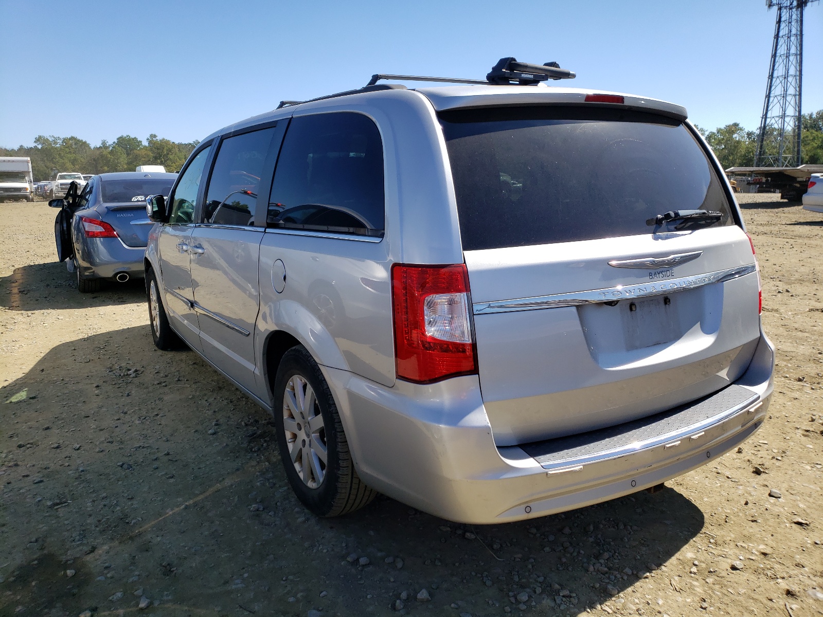 Photo 3 from auction – 2012 CHRYSLER TOWN & COU with VIN 2C4RC1CG9CR124999