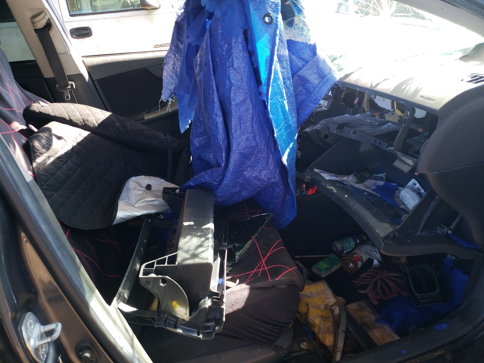 Zdjęcie 5 z aukcji – 2010 TOYOTA COROLLA BA z VIN 2T1BU4EE5AC493318
