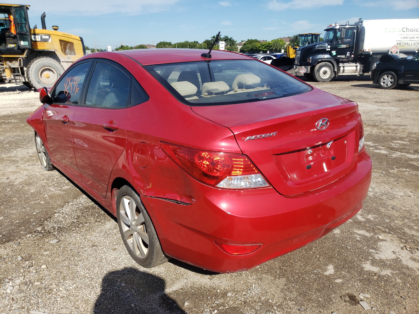 Photo 3 from auction – 2014 HYUNDAI ACCENT GLS with VIN KMHCU4AE8EU592777