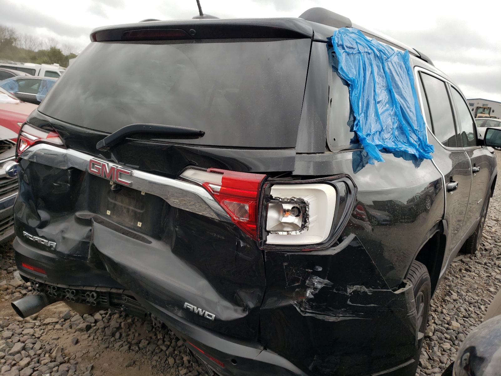 Photo 4 from auction – 2018 GMC ACADIA SLT with VIN 1GKKNULS7JZ175894