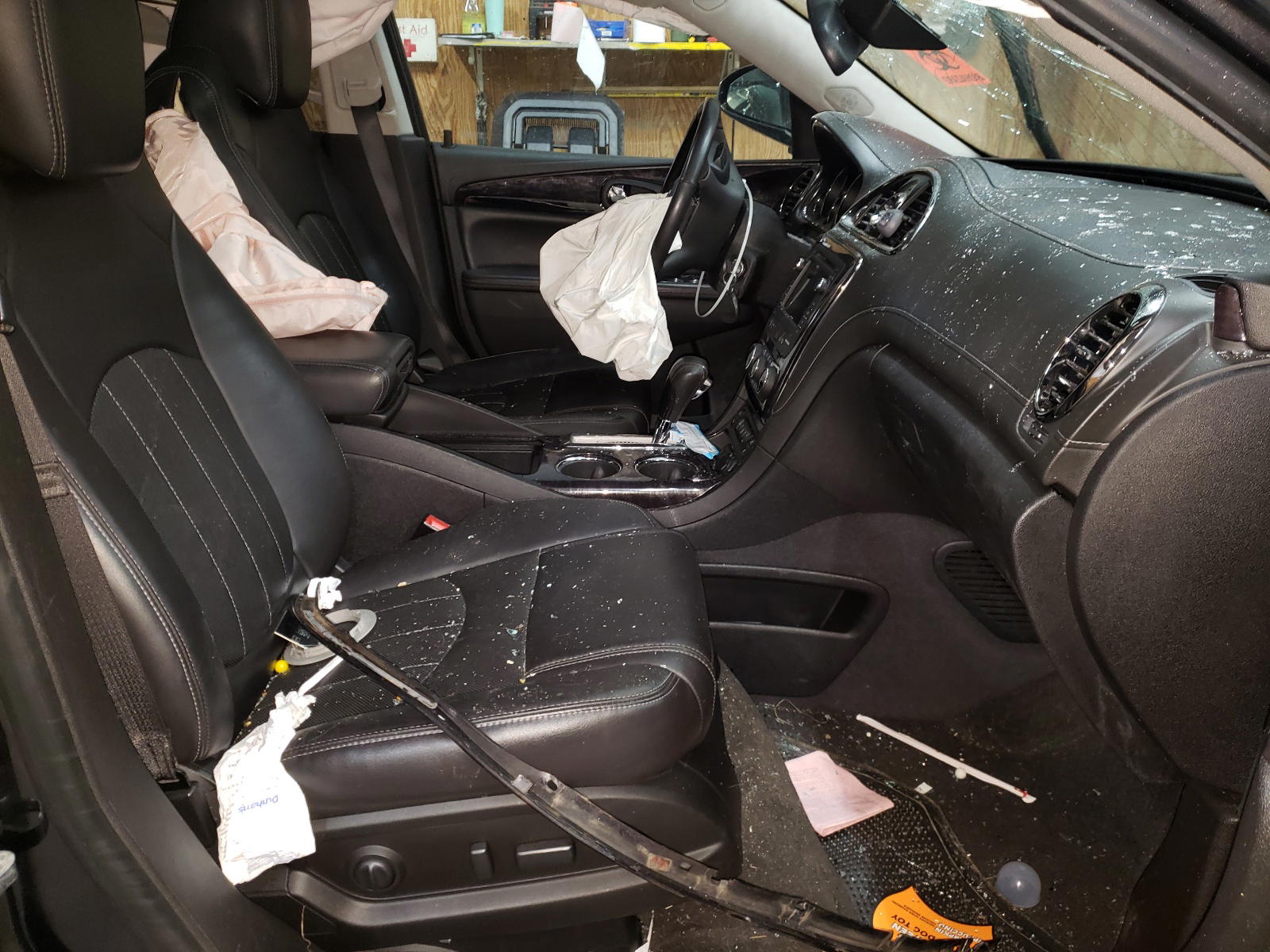 Photo 5 from auction – 2017 BUICK ENCLAVE with VIN 5GAKVBKD2HJ238543