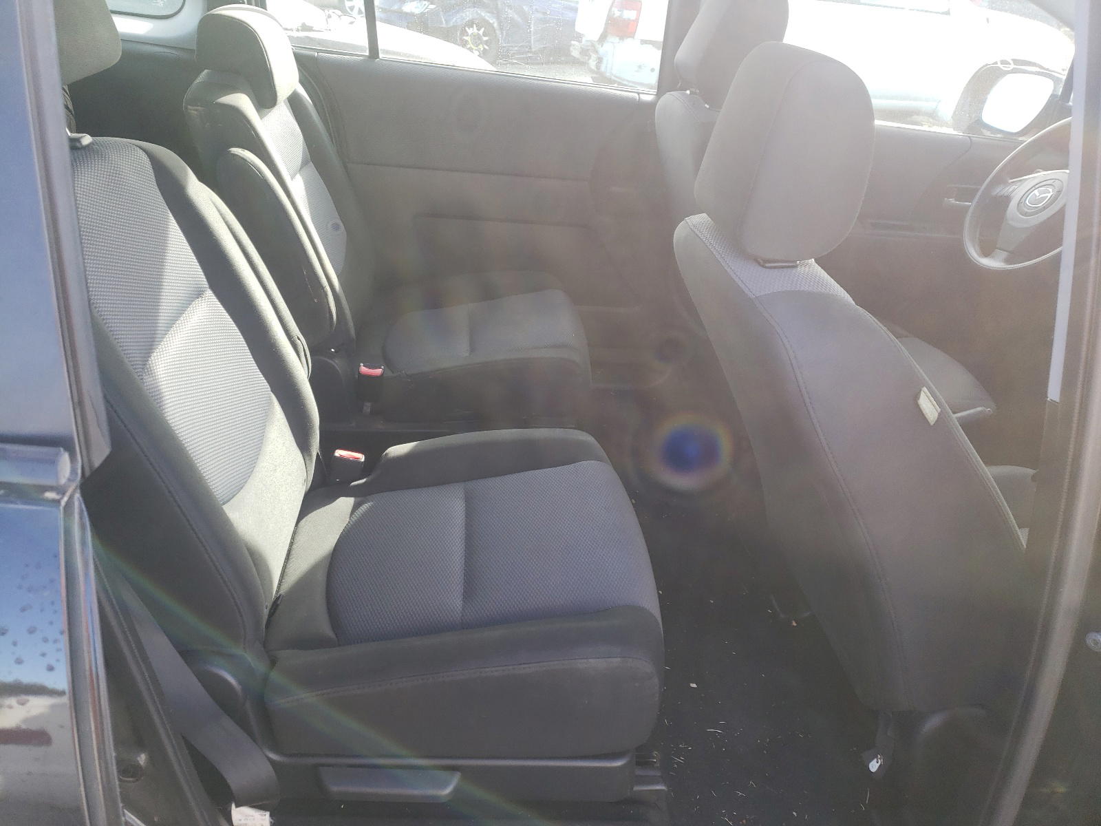 Photo 6 from auction – 2007 MAZDA 5 with VIN JM1CR293770136812