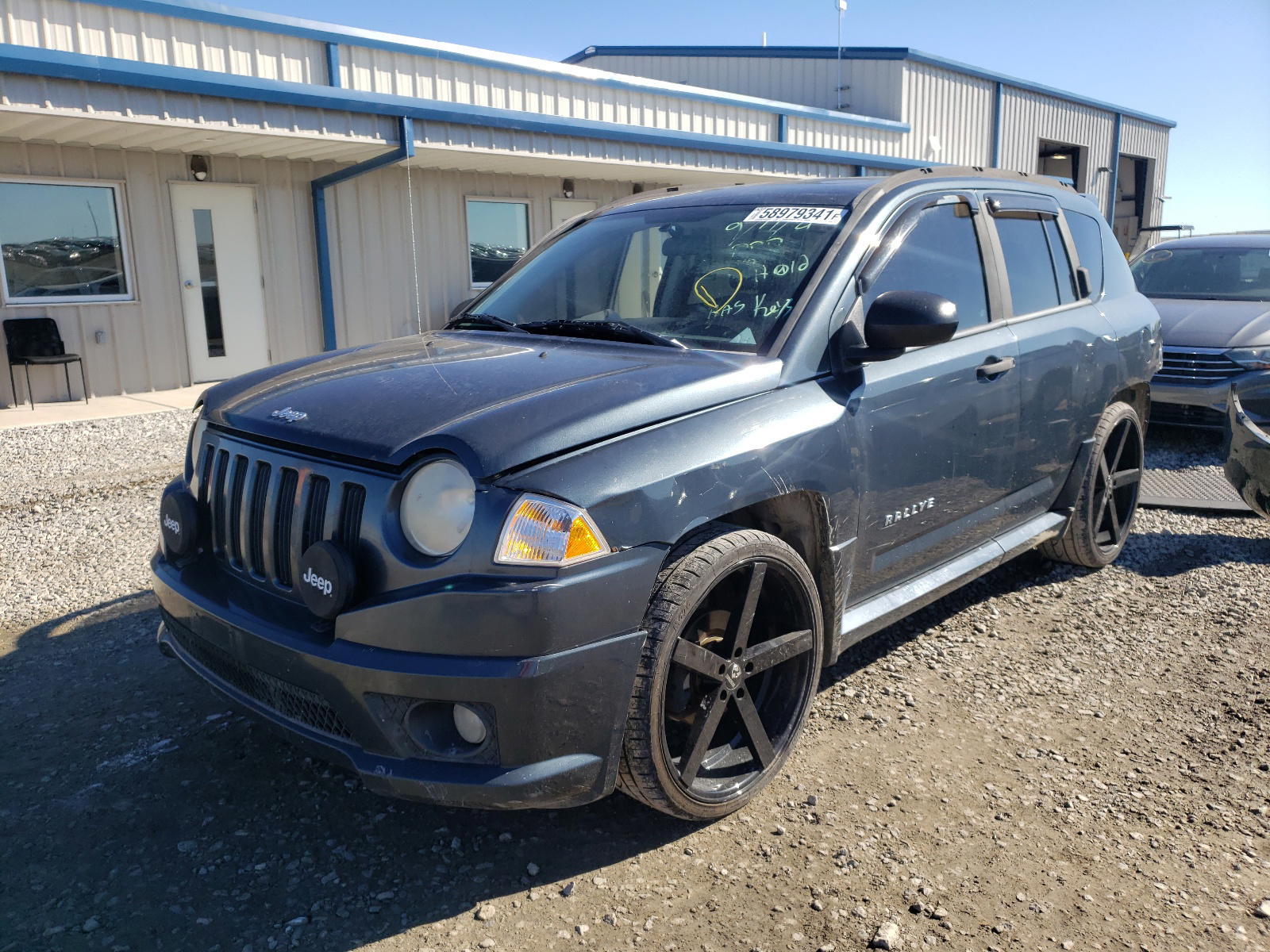Photo 2 from auction – 2007 JEEP COMPASS with VIN 1J8FT47W67D371033