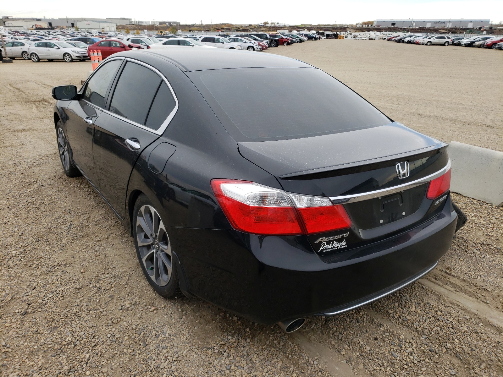 Photo 3 from auction – 2015 HONDA ACCORD SPO with VIN 1HGCR2E52FA807448