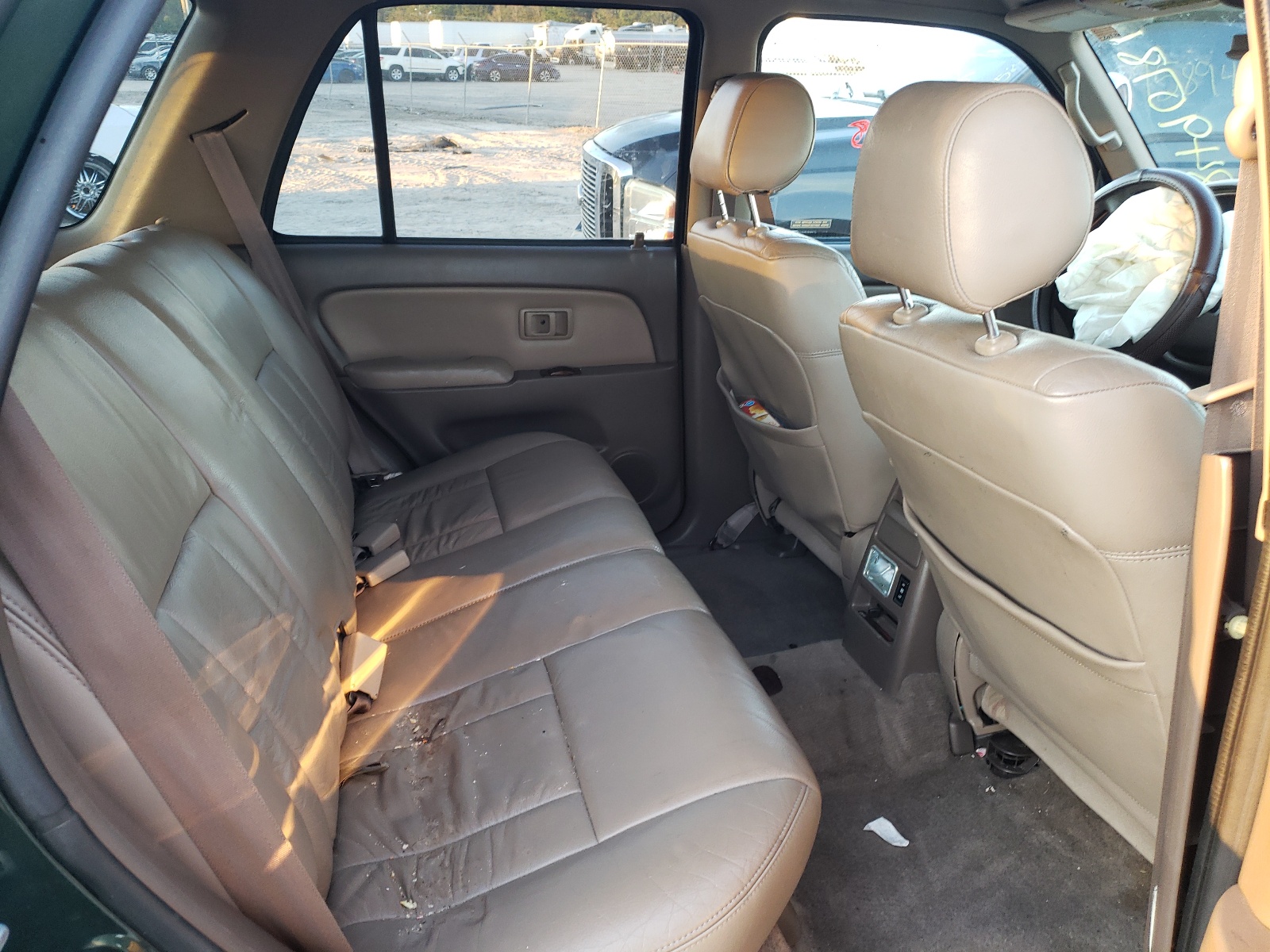 Photo 6 from auction – 2000 TOYOTA 4RUNNER LI with VIN JT3GN87R9Y0177780