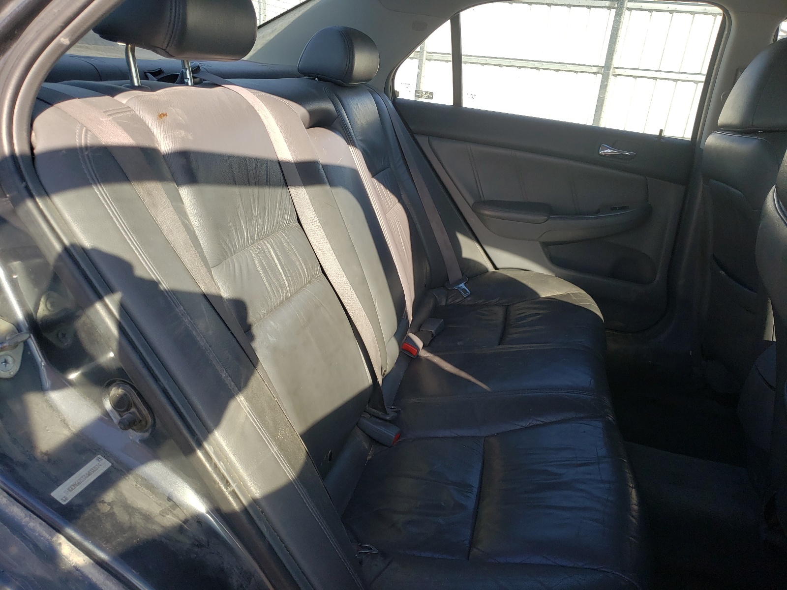 Photo 6 from auction – 2004 HONDA ACCORD EX with VIN 1HGCM66534A031574