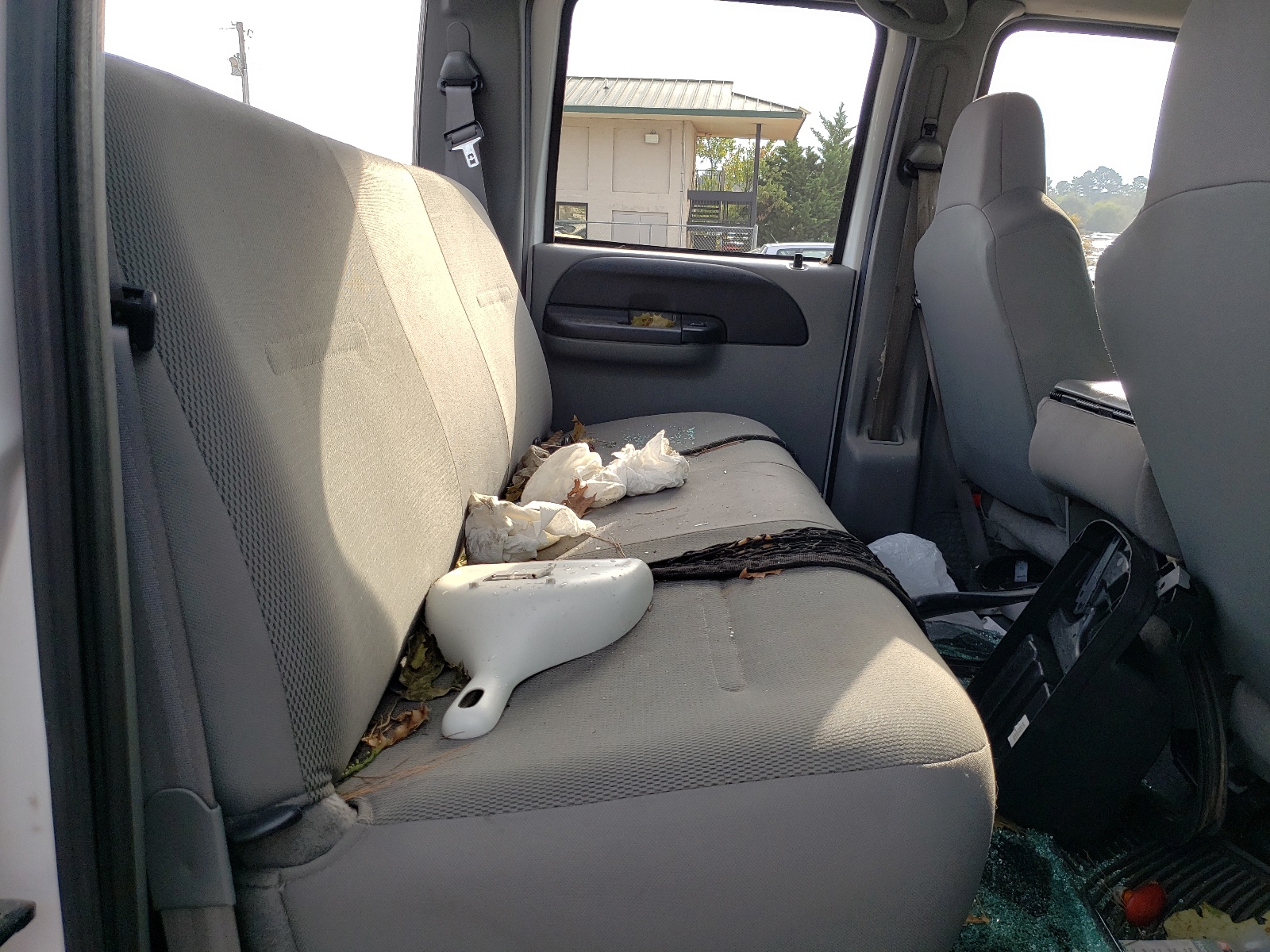 Photo 6 from auction – 2006 FORD F350 SUPER with VIN 1FTWW33P76ED27607