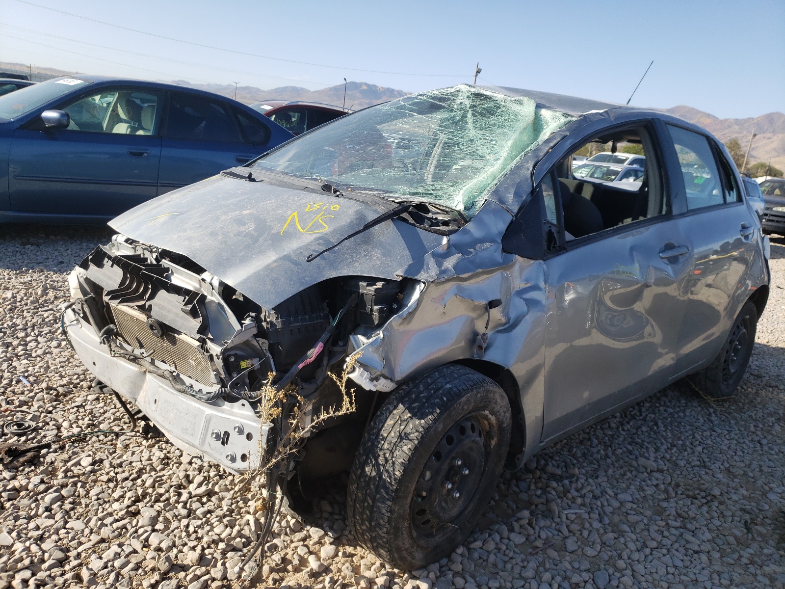 Photo 2 from auction – 2010 TOYOTA YARIS with VIN JTDKT4K32A5281186