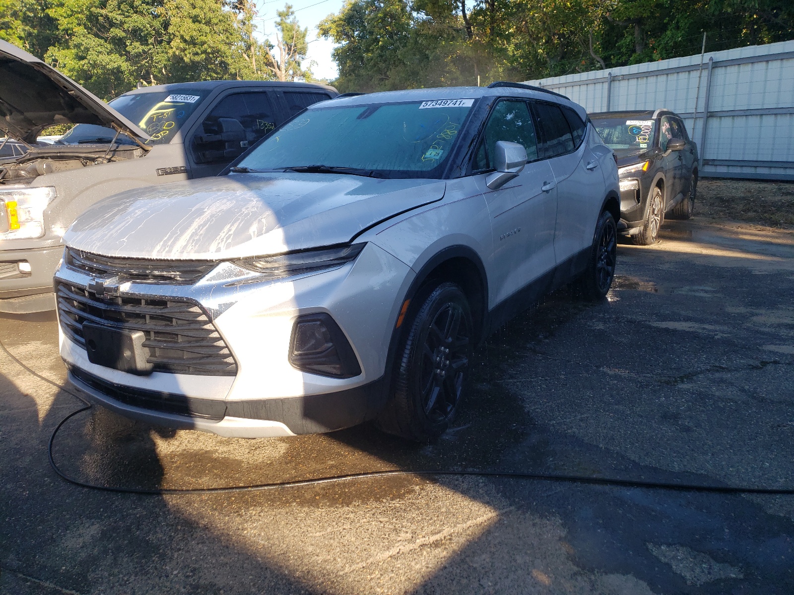 Photo 2 from auction – 2020 CHEVROLET BLAZER 1LT with VIN 3GNKBBRA2LS561850