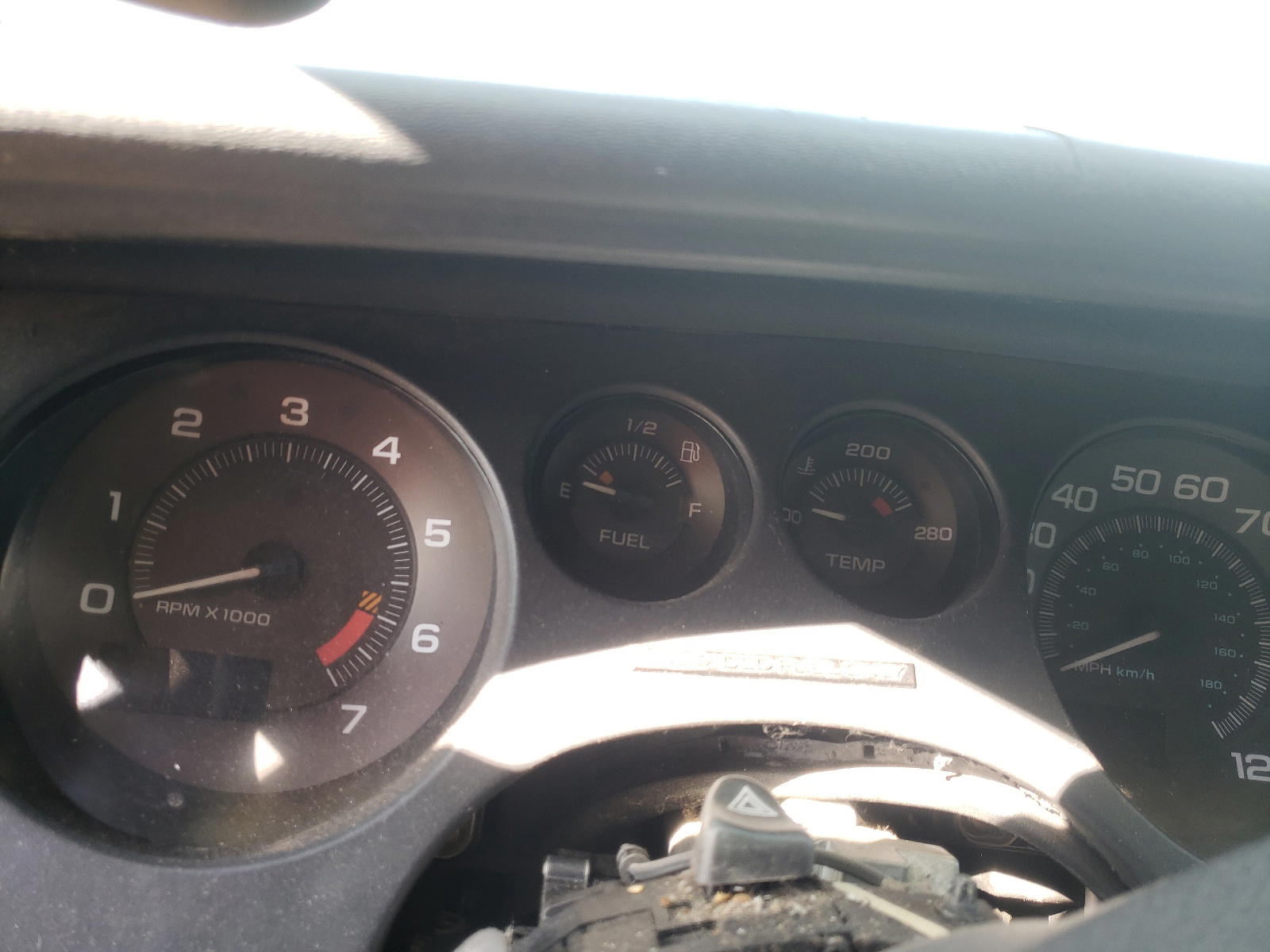 Photo 8 from auction – 1995 BUICK RIVIERA with VIN 1G4GD22K5S4729020
