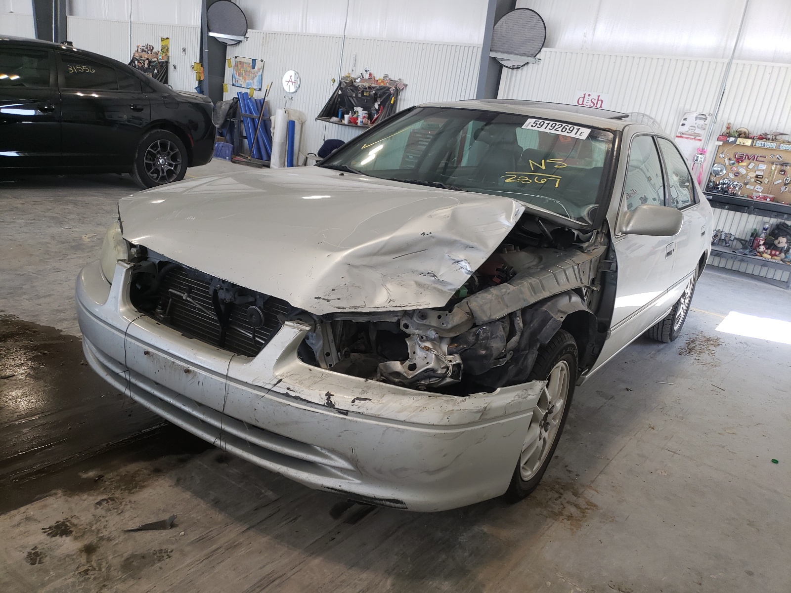Photo 2 from auction – 2001 TOYOTA CAMRY LE with VIN 4T1BF28K51U122867