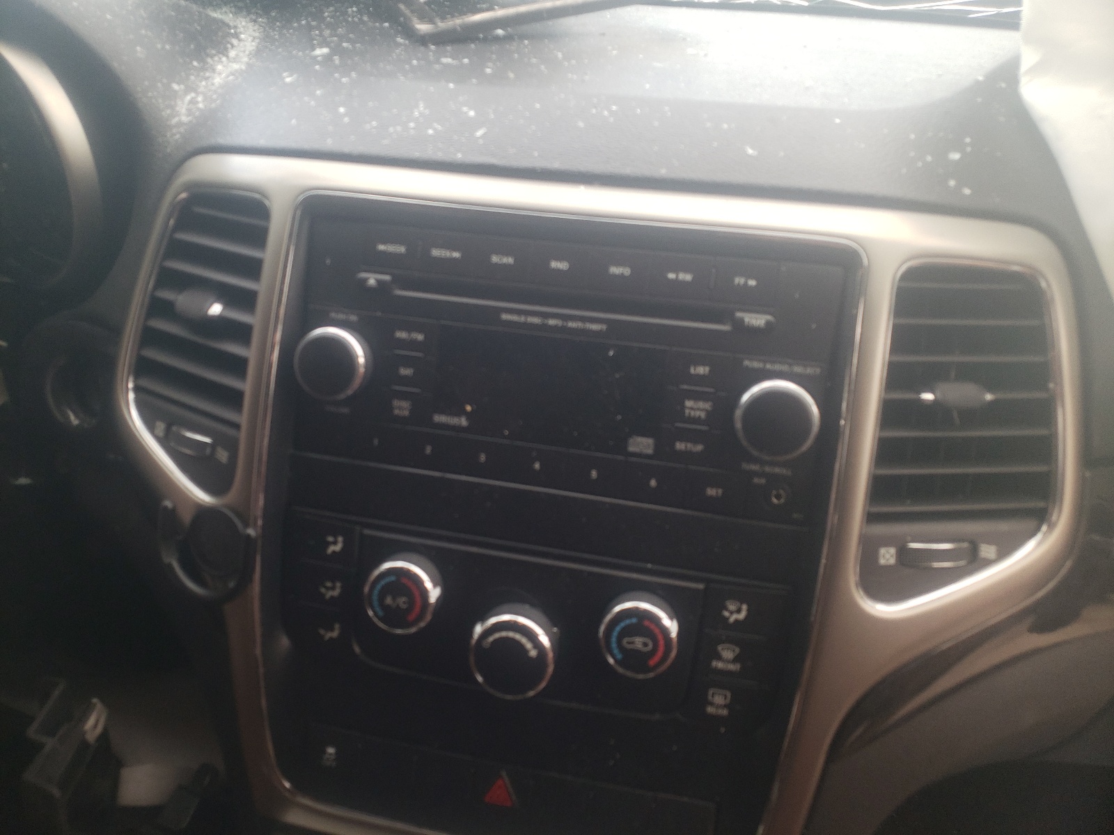 Photo 10 from auction – 2012 JEEP GRAND CHER with VIN 1C4RJFAG6CC134713