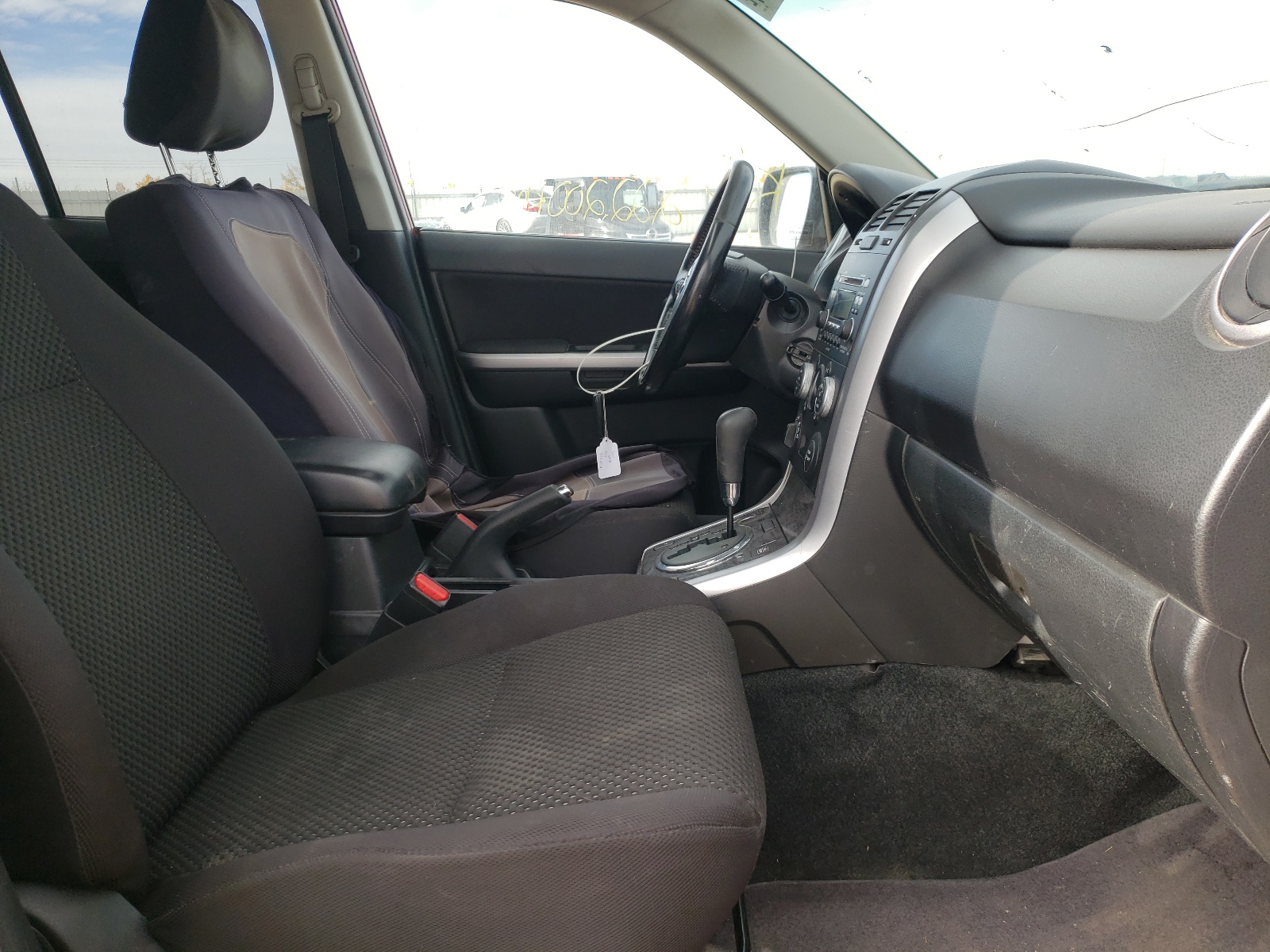 Photo 5 from auction – 2010 SUZUKI GRAND VITA with VIN JS3TD0D40A4110010