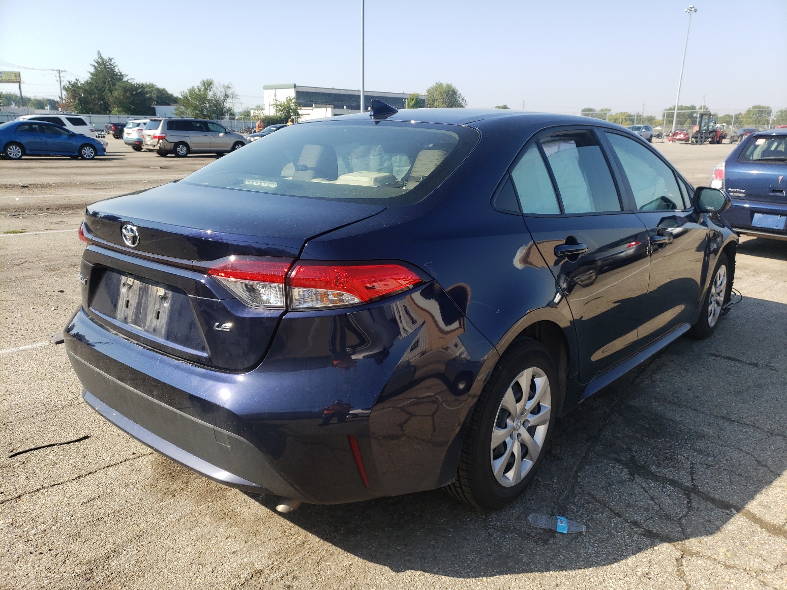 Photo 4 from auction – 2021 TOYOTA COROLLA LE with VIN JTDEPMAE4MJ141365