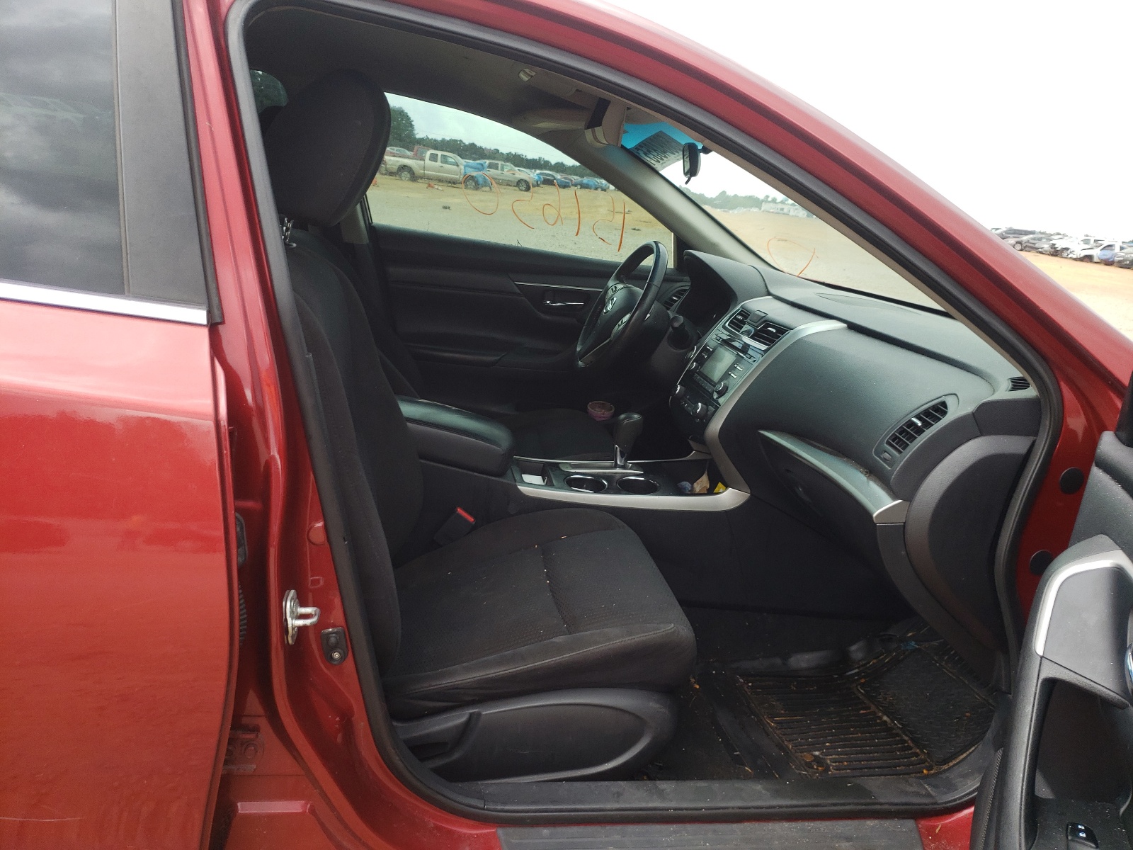 Photo 5 from auction – 2015 NISSAN ALTIMA 2.5 with VIN 1N4AL3AP0FC260419