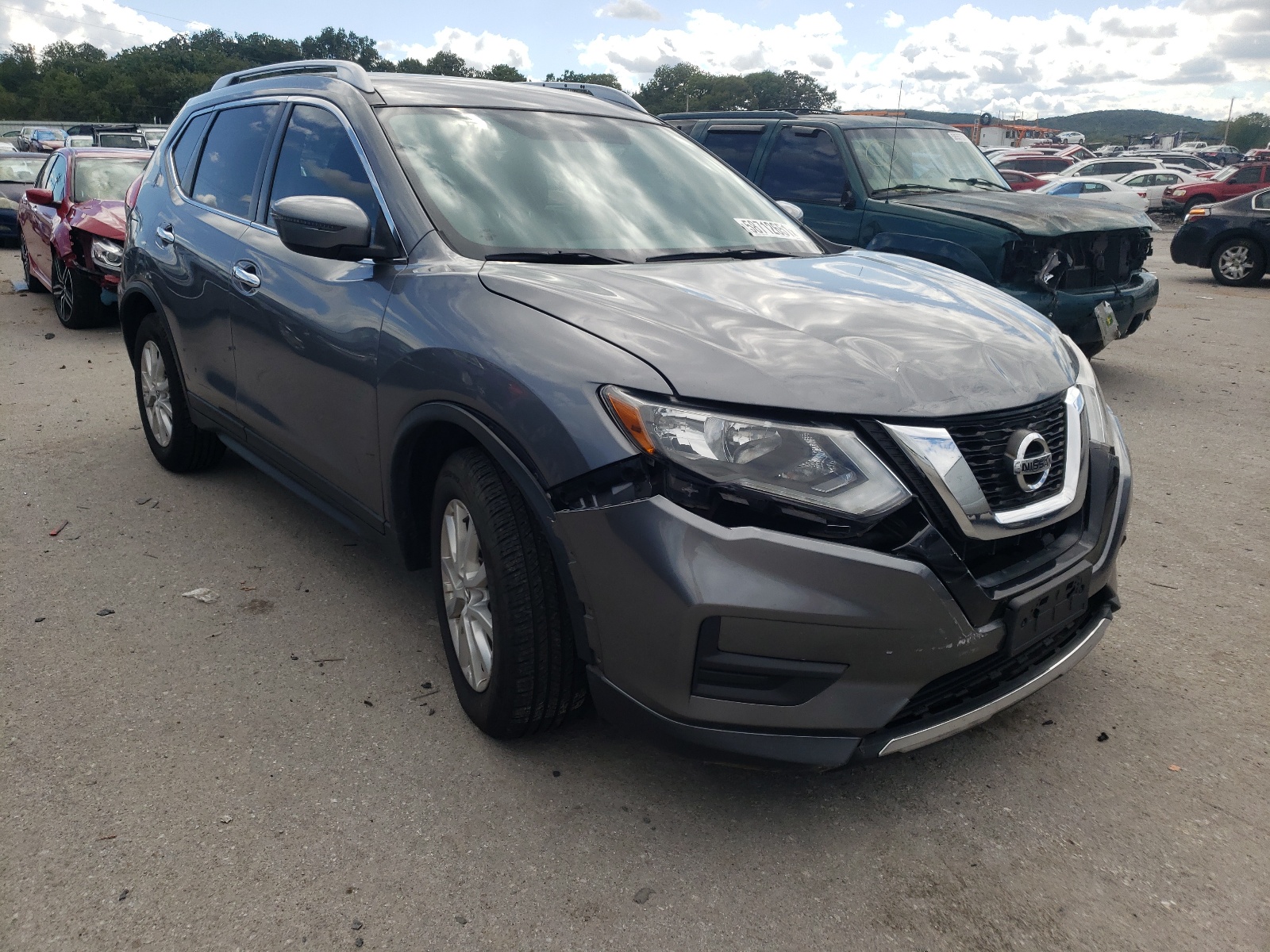 Photo 1 from auction – 2017 NISSAN ROGUE S with VIN KNMAT2MT8HP511034