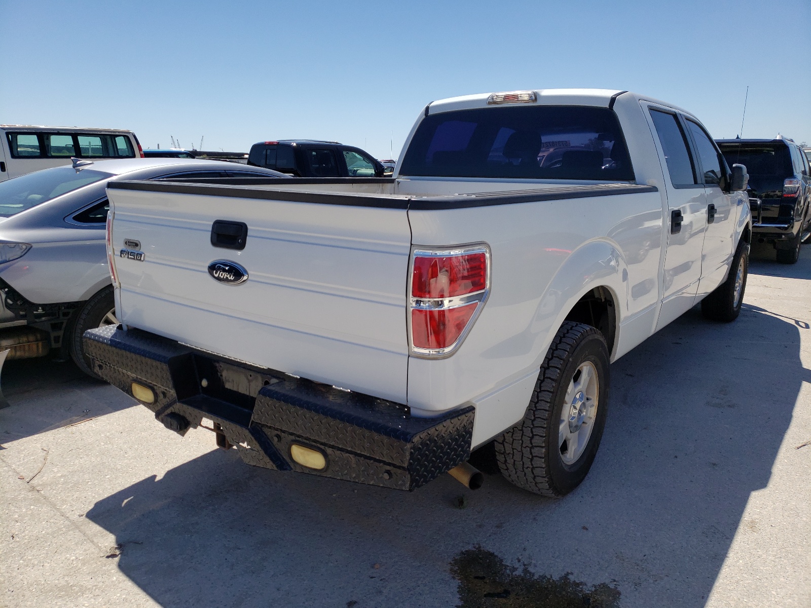 Photo 4 from auction – 2009 FORD F150 SUPER with VIN 1FTRW12889FA11627