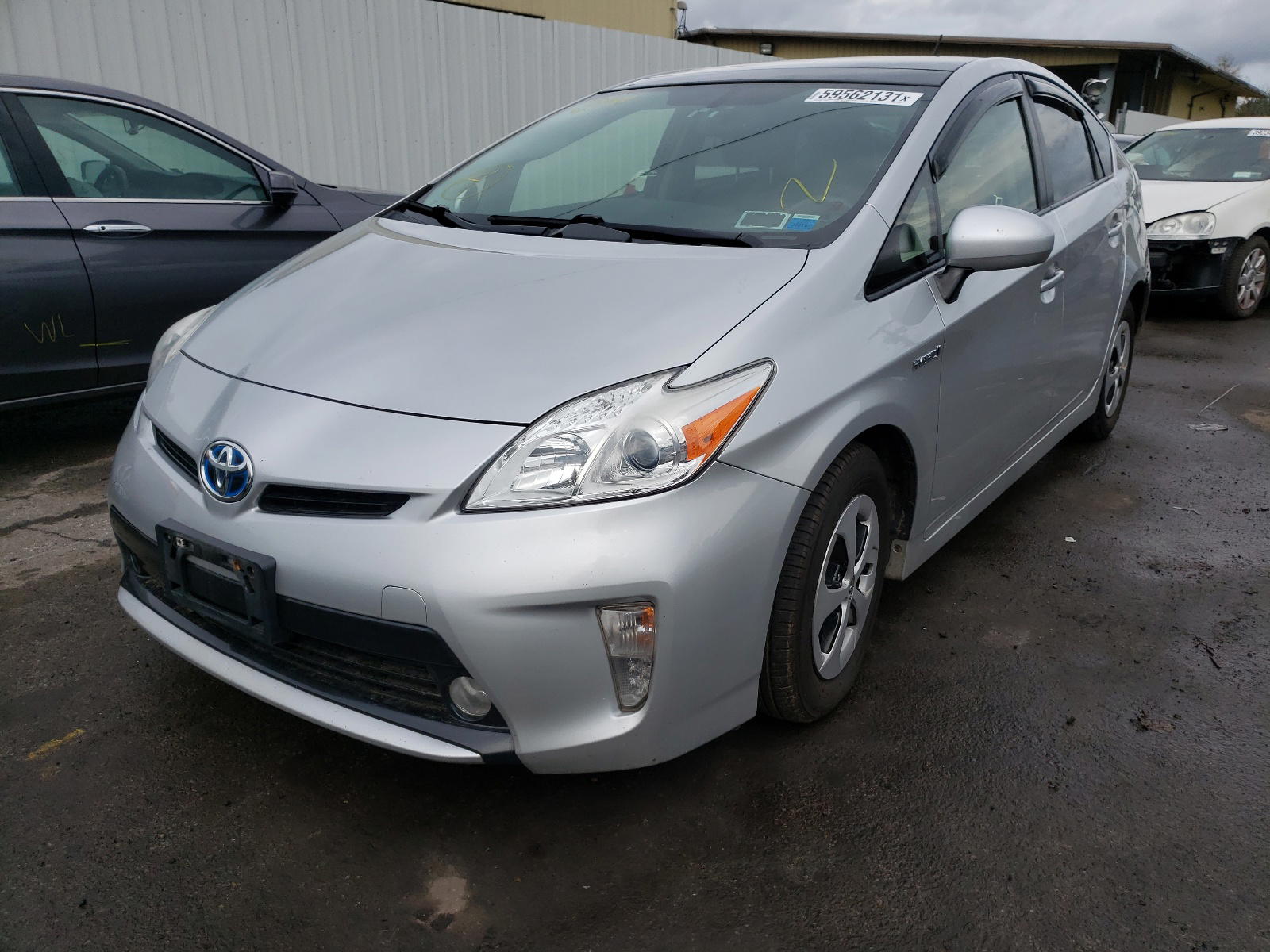 Photo 2 from auction – 2011 TOYOTA PRIUS with VIN JTDKN3DU9E1737692