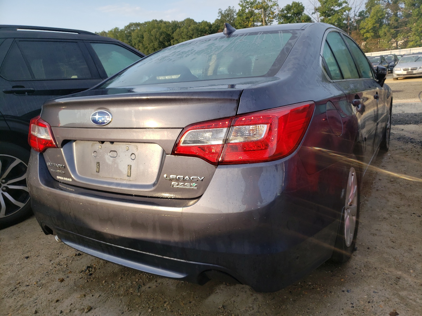 Photo 4 from auction – 2017 SUBARU LEGACY 2.5 with VIN 4S3BNAF61H3039685