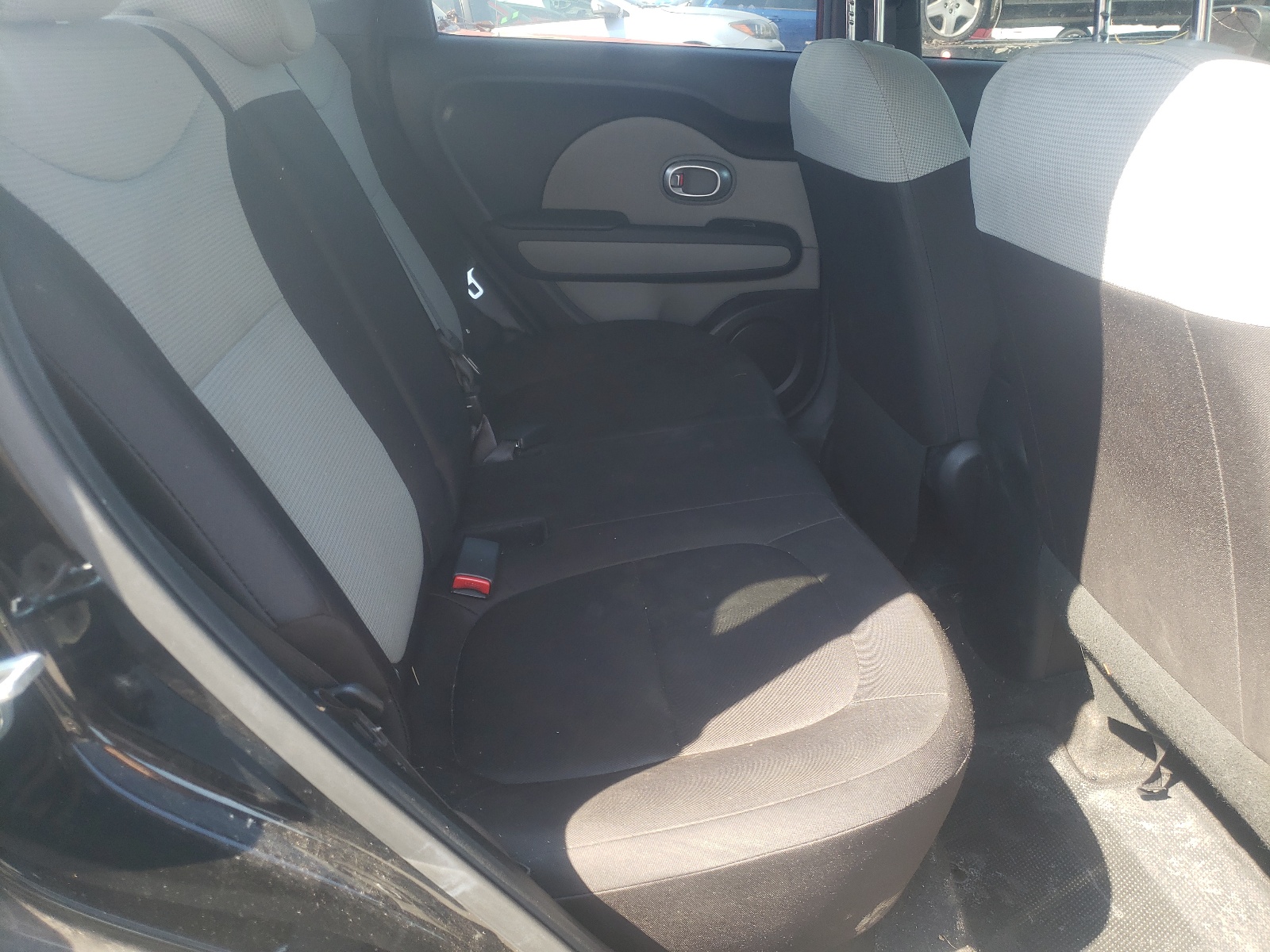 Photo 6 from auction – 2018 KIA SOUL with VIN KNDJN2A23J7506139