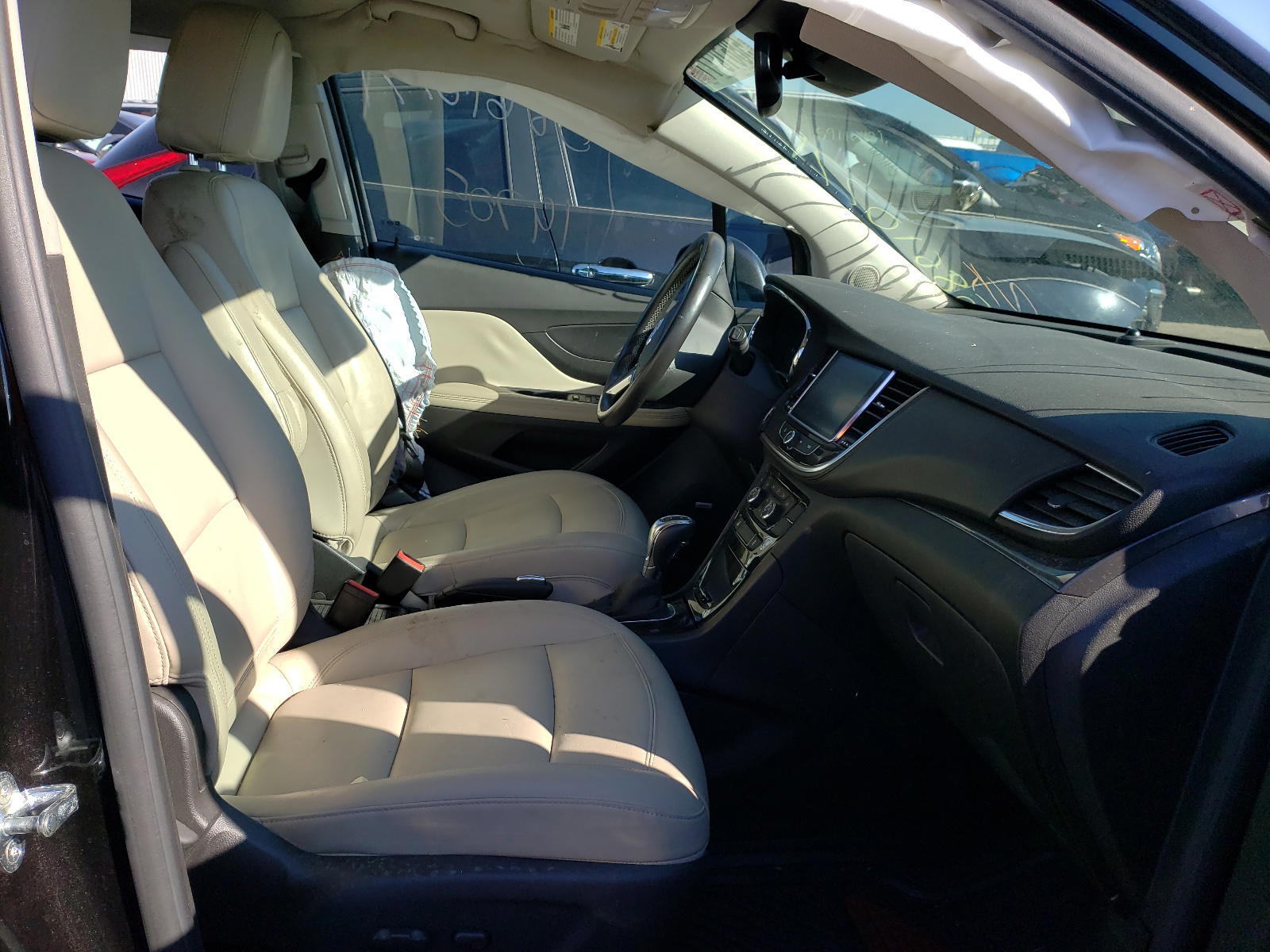 Photo 5 from auction – 2017 BUICK ENCORE PRE with VIN KL4CJHSM3HB039538