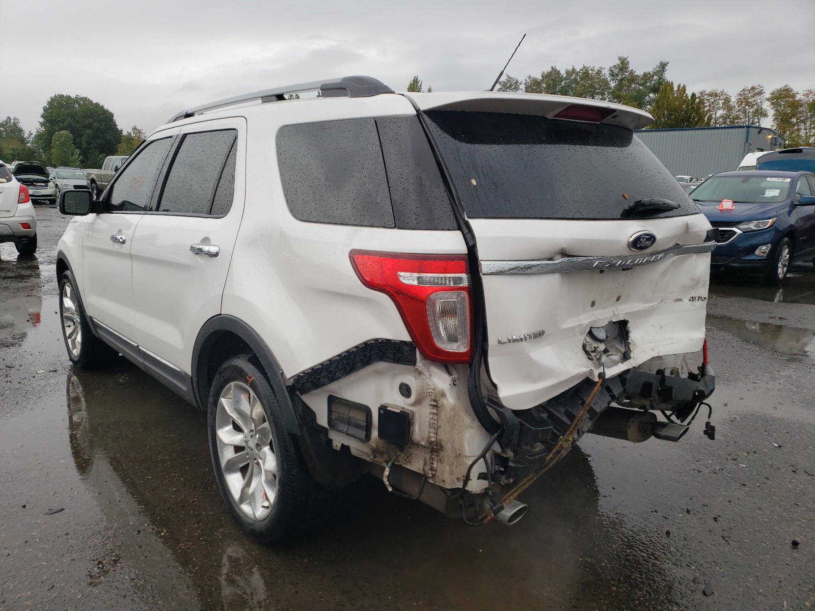Photo 3 from auction – 2015 FORD EXPLORER L with VIN 1FM5K8F86FGA34712