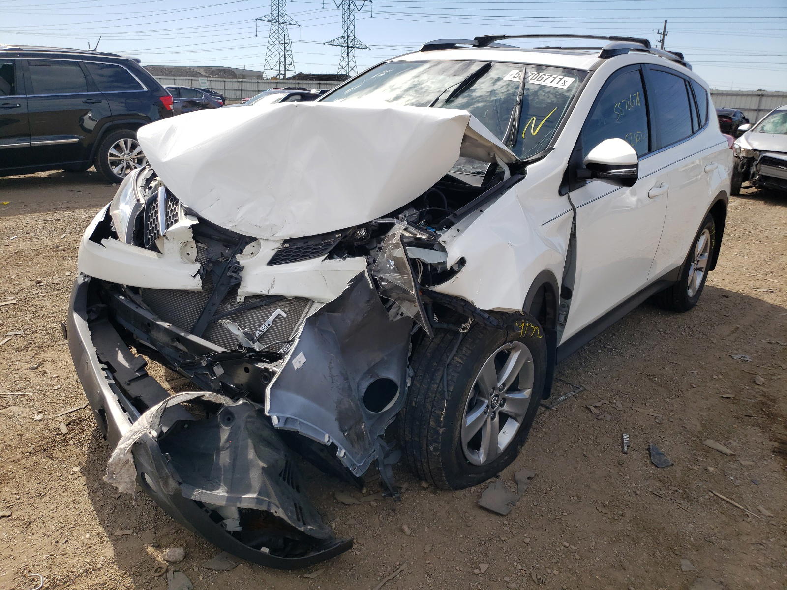Photo 2 from auction – 2015 TOYOTA RAV4 XLE with VIN JTMRFREV3FJ024133