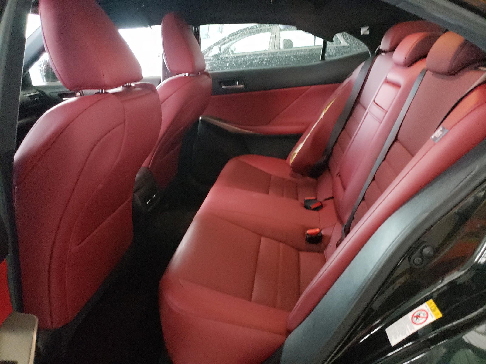 Photo 6 from auction – 2018 LEXUS IS 300 with VIN JTHC81D29J5031760