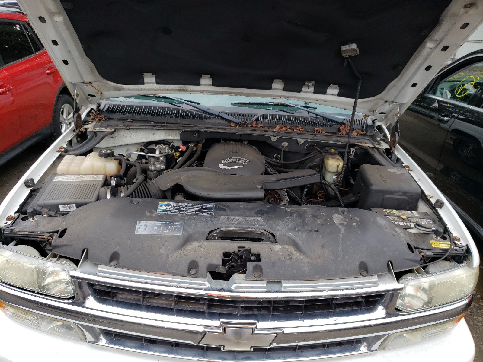 Photo 7 from auction – 2002 CHEVROLET TAHOE with VIN 1GNEK13ZX2J242587