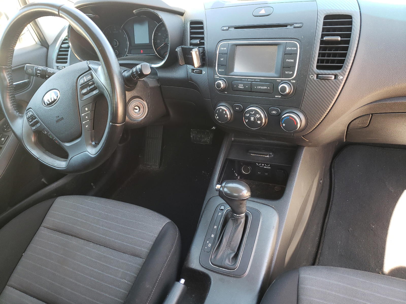 Photo 9 from auction – 2014 KIA FORTE EX with VIN KNAFX4A86E5105831