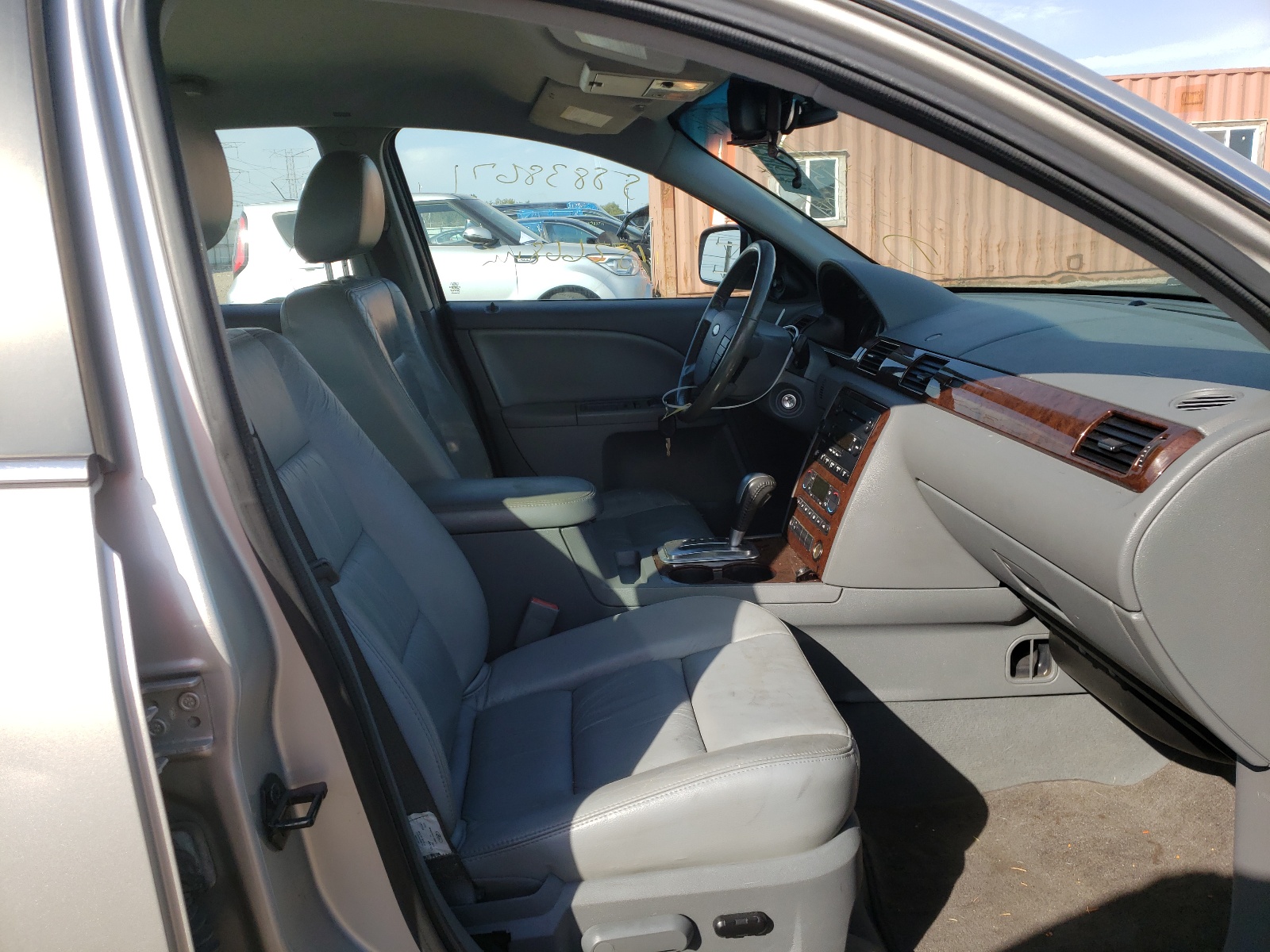 Photo 5 from auction – 2007 FORD FIVE HUNDR with VIN 1FAHP24107G154776