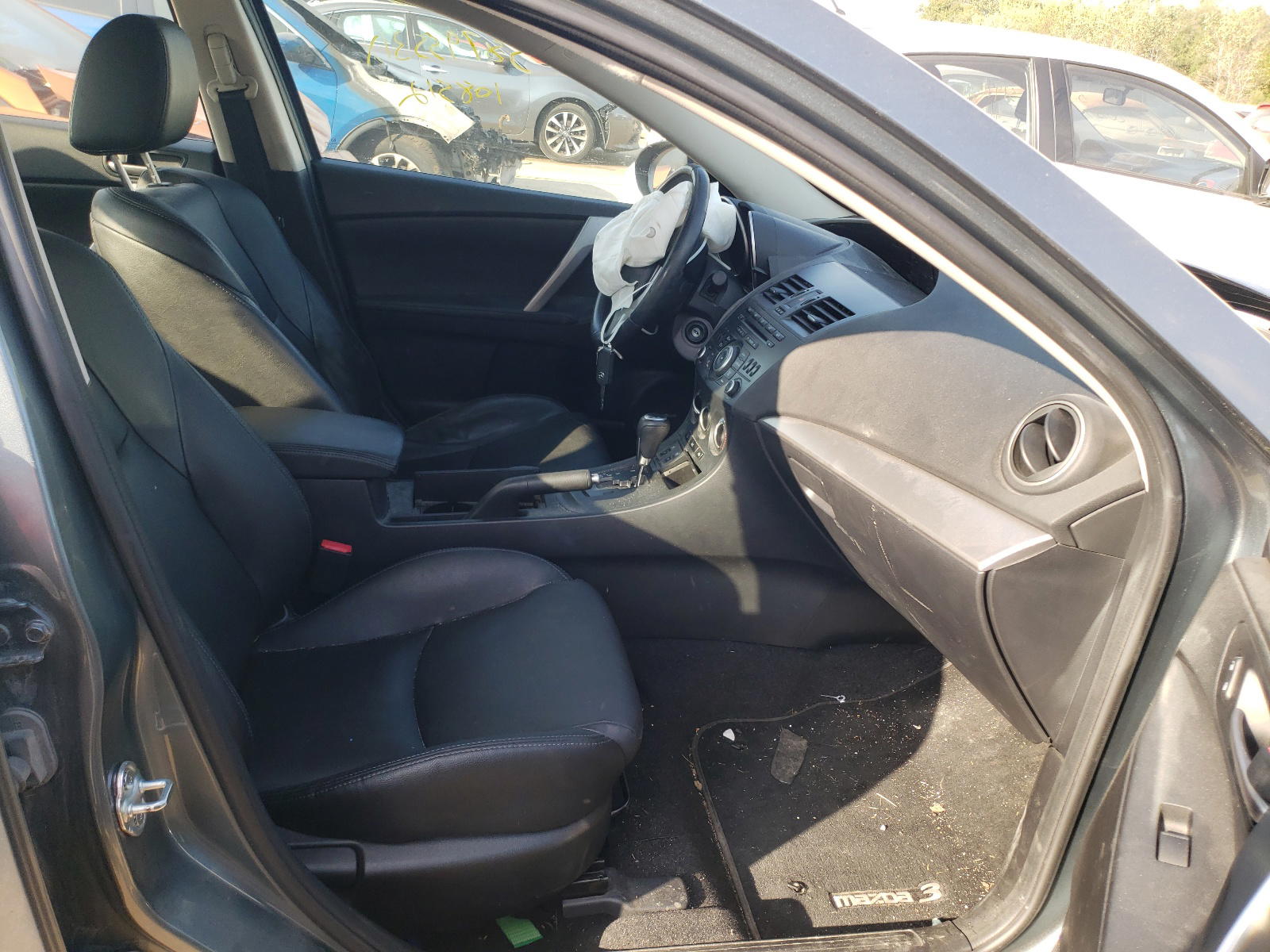 Photo 5 from auction – 2012 MAZDA 3 I with VIN JM1BL1W75C1620772