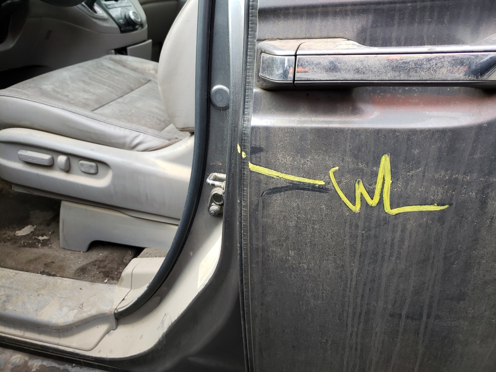 Photo 9 from auction – 2011 HONDA ODYSSEY EX with VIN 5FNRL5H62BB097078