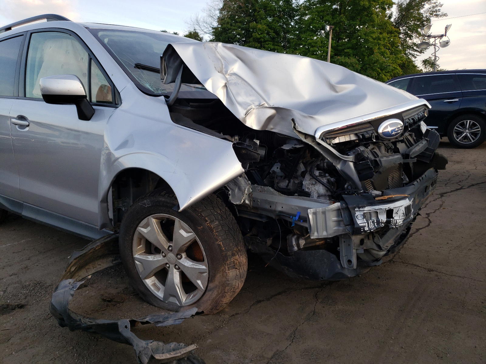 Photo 9 from auction – 2015 SUBARU FORESTER 2 with VIN JF2SJADC1FH420863