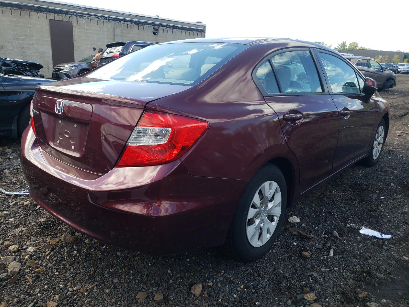 Photo 4 from auction – 2012 HONDA CIVIC LX with VIN 2HGFB2F52CH596216