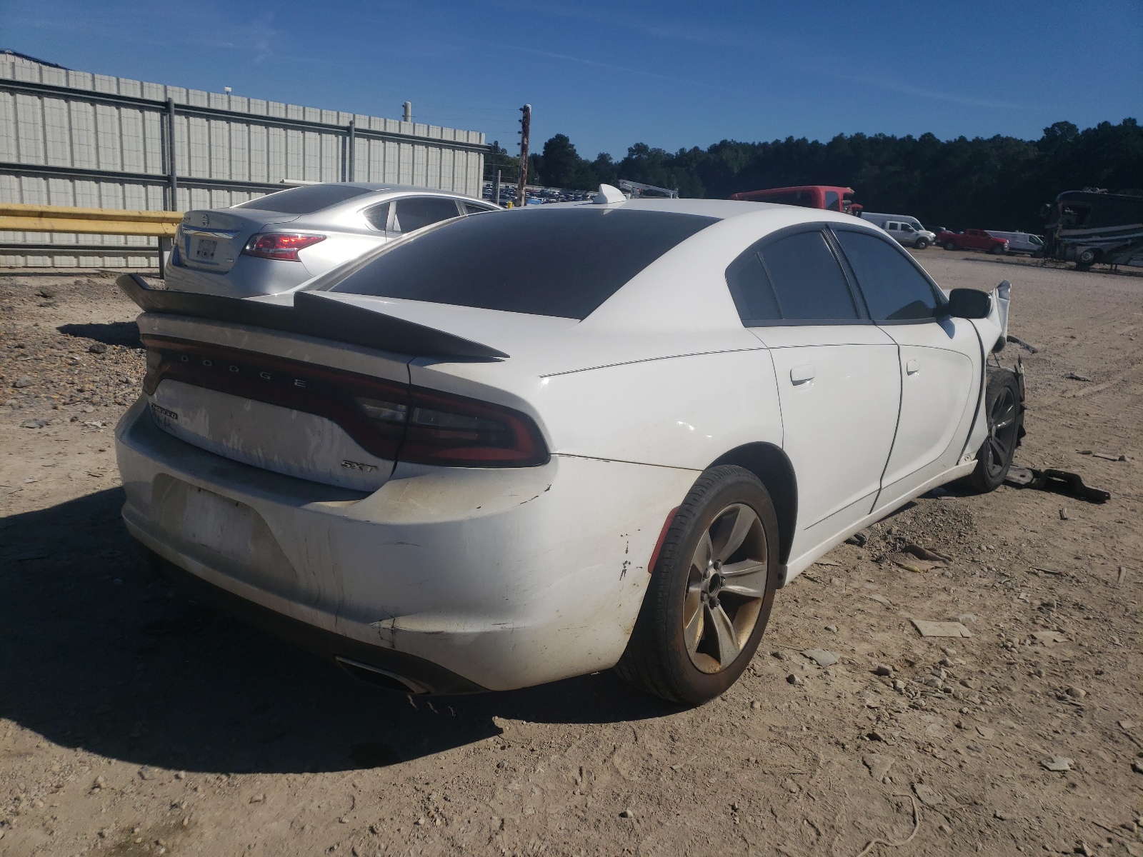 Photo 4 from auction – 2017 DODGE CHARGER SX with VIN 2C3CDXHG8HH562252